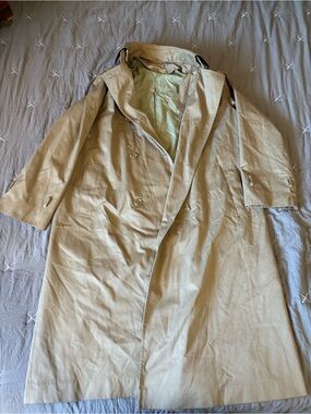 Classic Beige Trench Coat - Women's